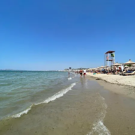 Peaceful Beachhouse Golem Apartment Golem (Tirana)